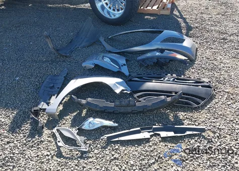 2013 Hyundai Elantra Gt z USA, uszkodzony, nr VIN KMHD35LE0DU054549